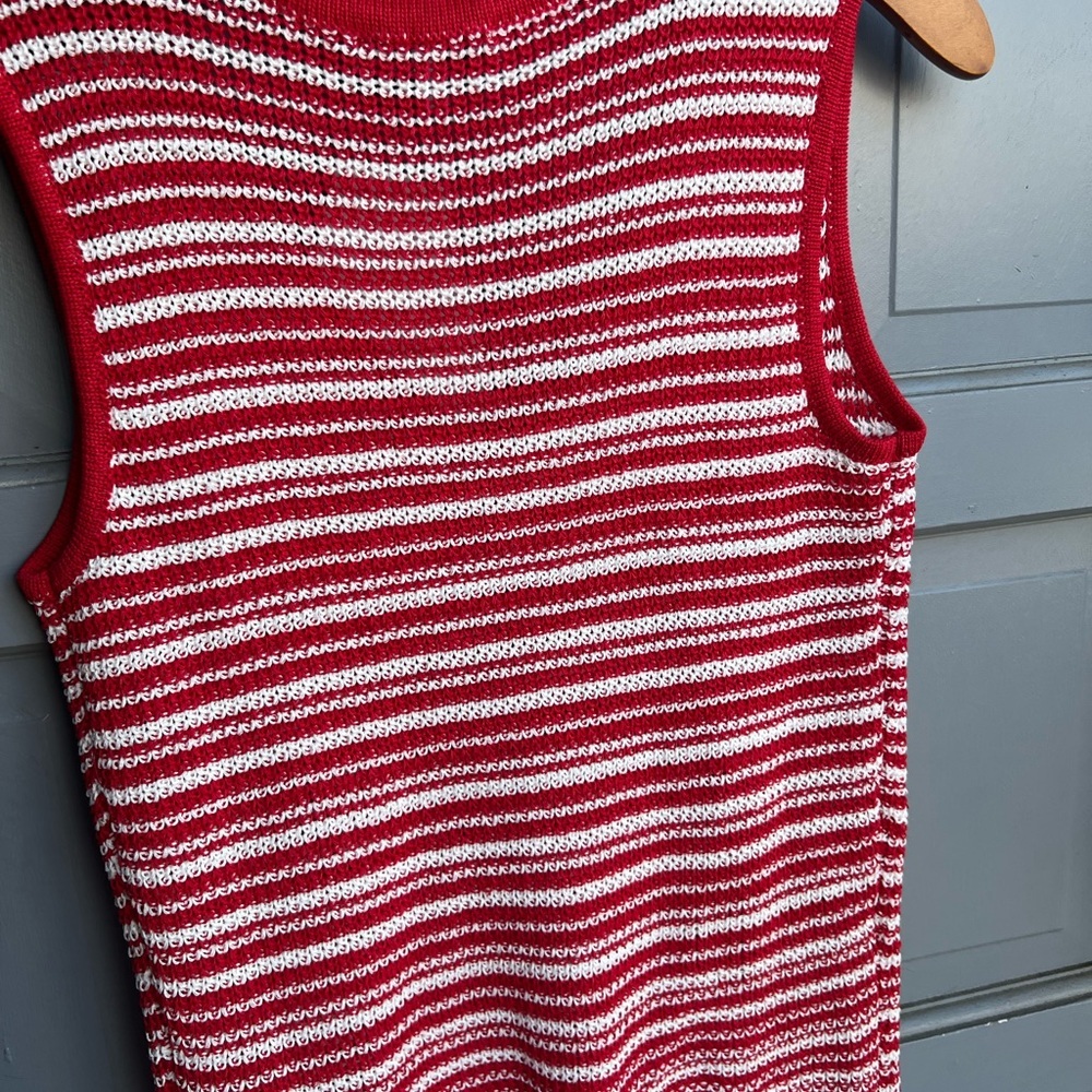 NWT Lucy Paris red/white stripped sleeveless v neck knit tank size M - Picture 2 of 4